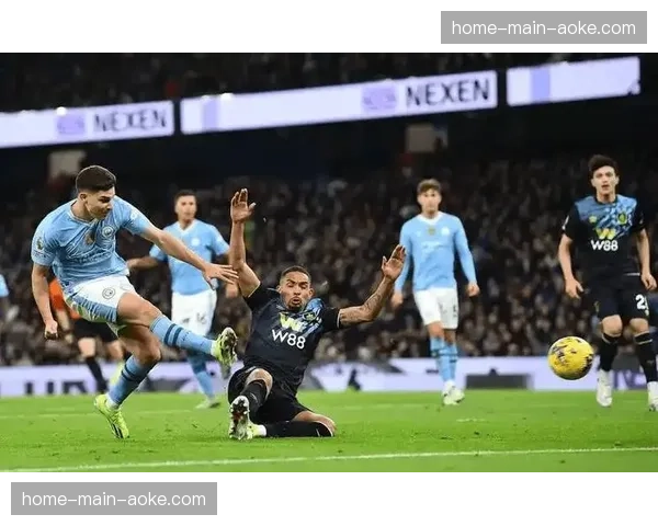 阿坎吉后场回传失误送礼，博德闪耀抓住机会打破僵局