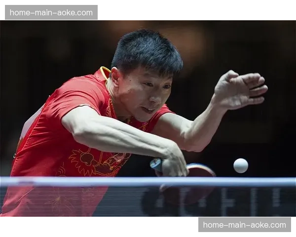 埃斯特拉达赛后拥抱那须川天心,展现体育精神 埃斯特拉达赛后拥抱那须川天心,展现体育精神